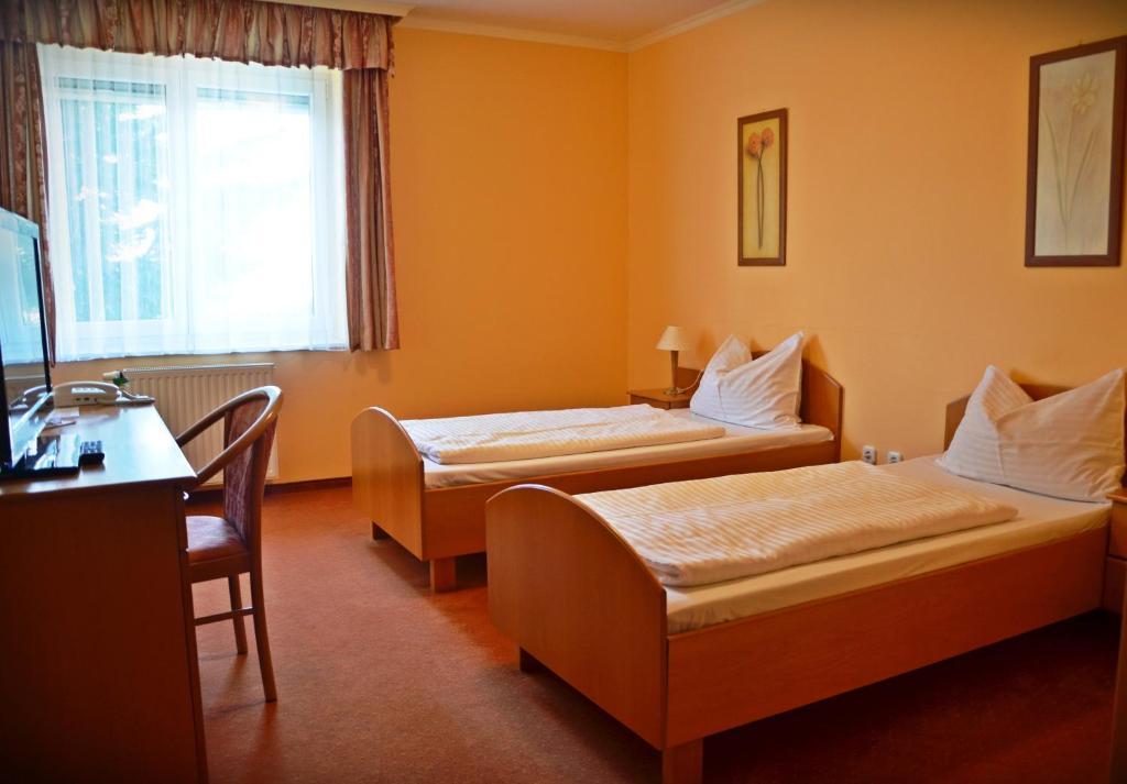 Hotel Weldi Gyor Room photo